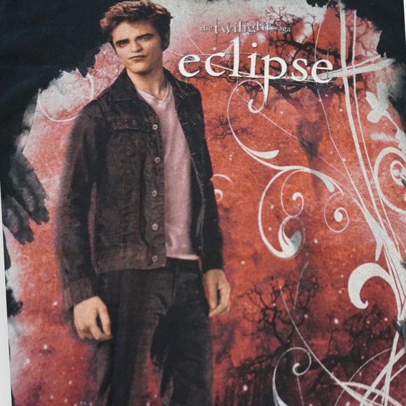 Y2k The Twilight Saga: Eclipse Edward Cullen black baby tee size approx Small - Picture 2 of 3